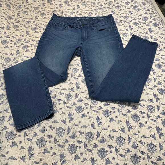 Calvin Klein Women's Classic Blue Straight Leg Jeans - Picture 1 of 9